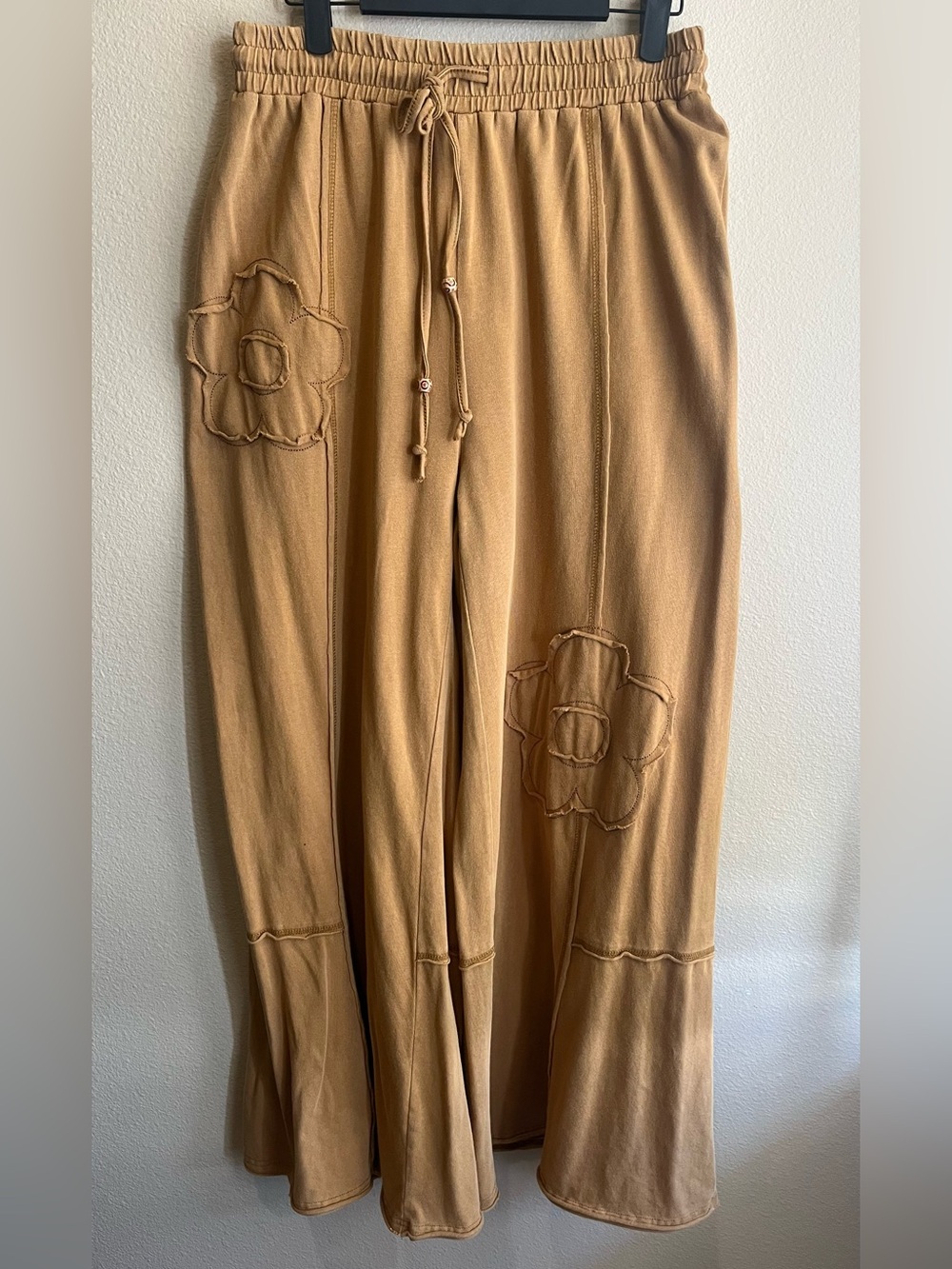 SHEIN Camel/Tan Wide-Leg Drawstring Pants with Floral Appliqué